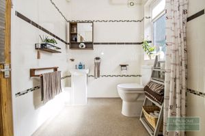 Photo 15- click for photo gallery